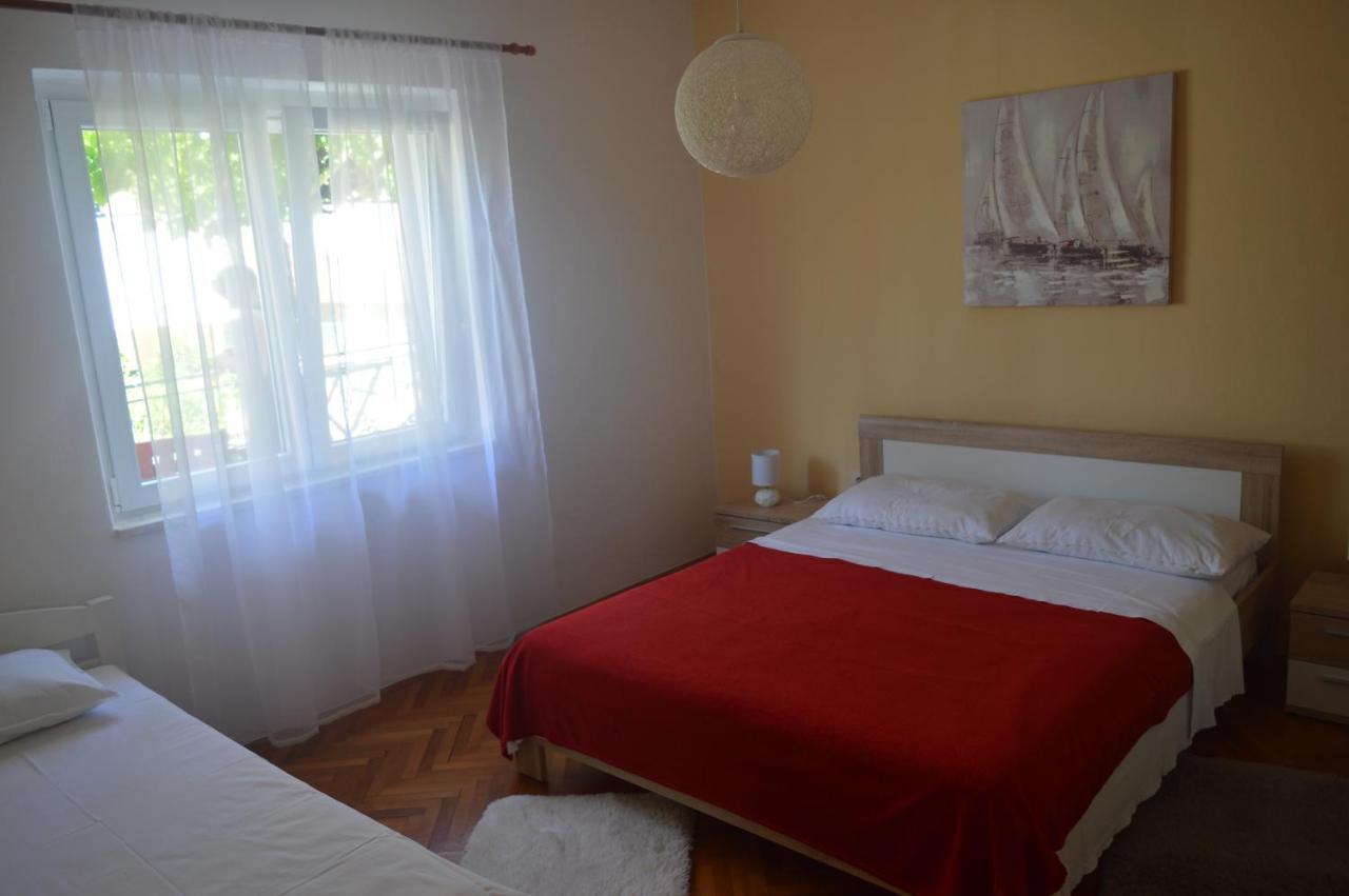 Goga Apartments Примоштен Экстерьер фото